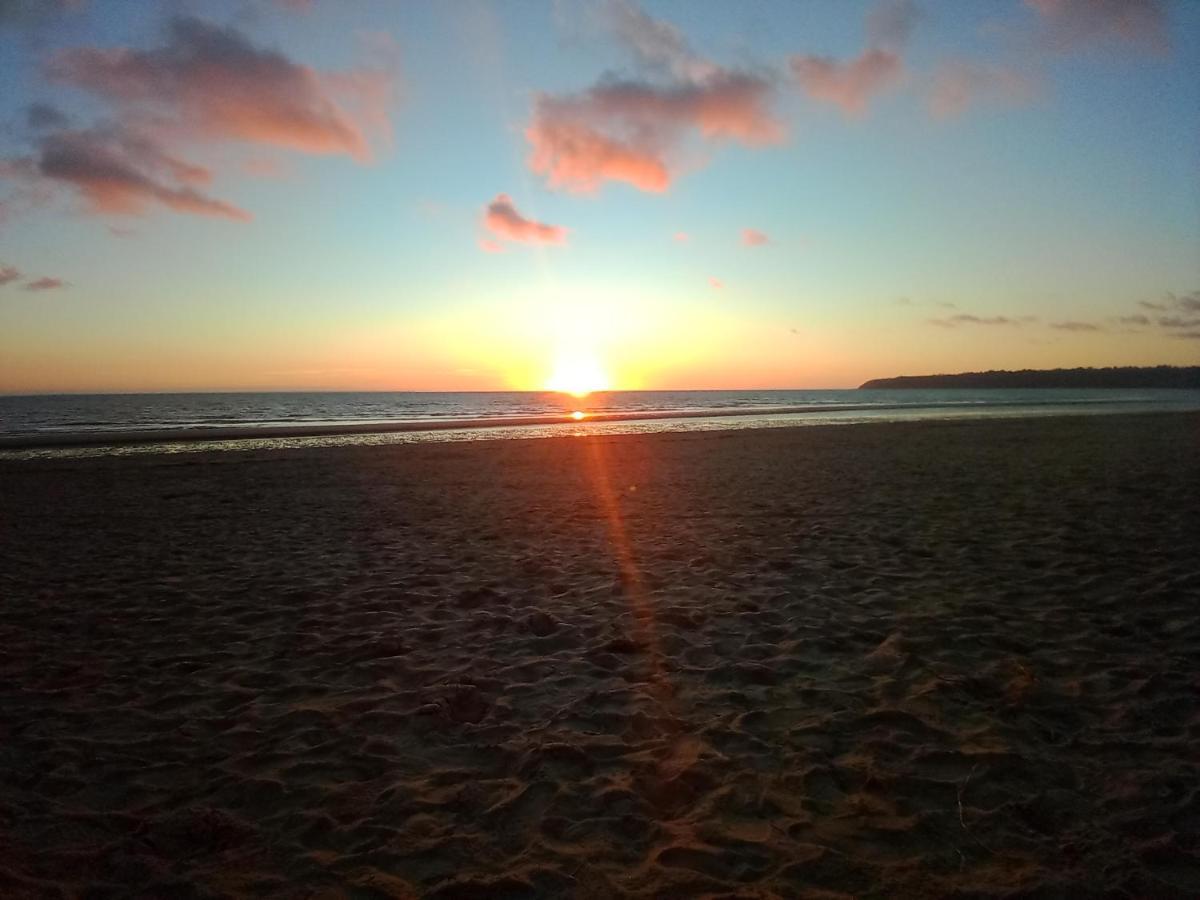 Gite Les Trefles Proche De La Plage En Baie Du Mont St Michel Carolles Kültér fotó