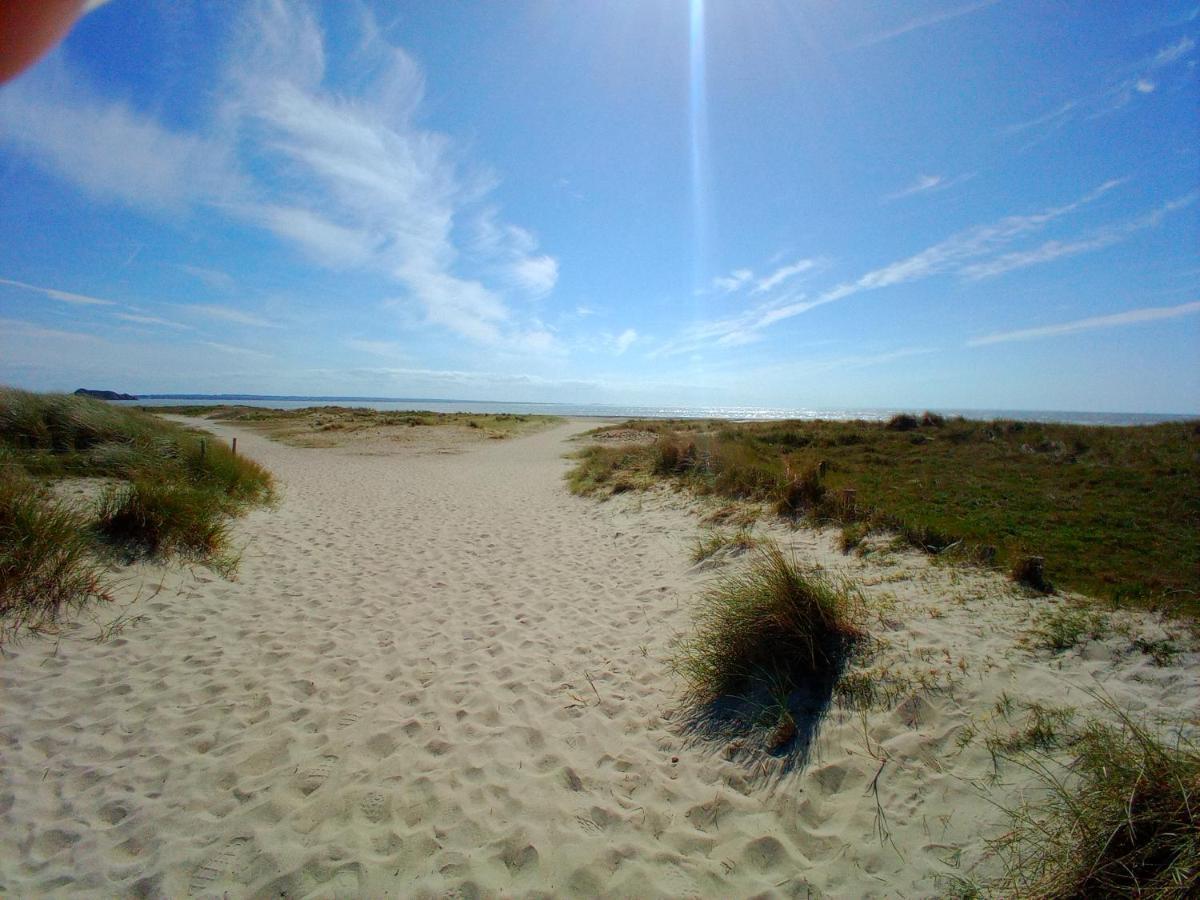 Gite Les Trefles Proche De La Plage En Baie Du Mont St Michel Carolles Kültér fotó